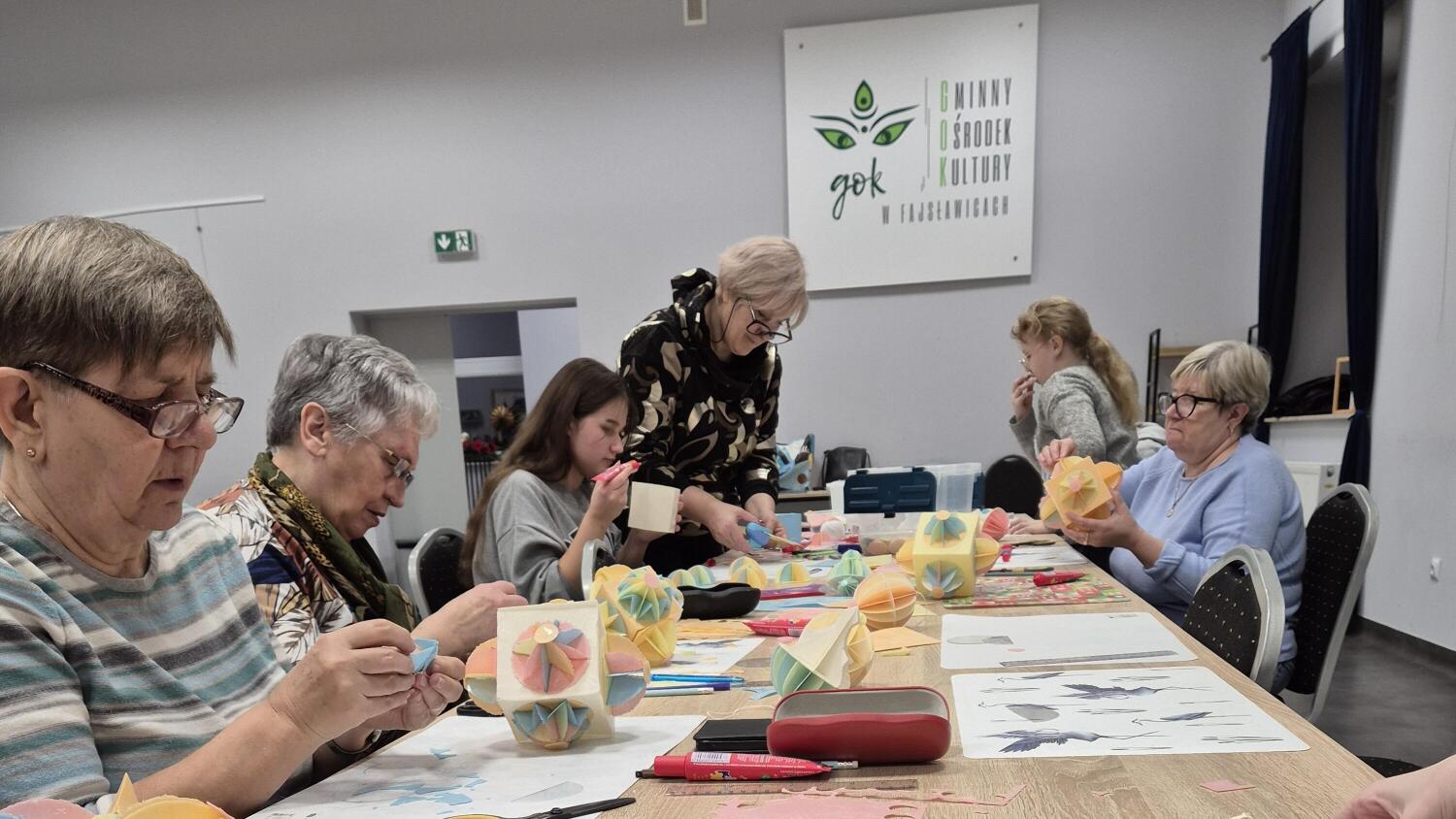 Warsztaty "światy z opłatka" z Małgorzatą Banosz